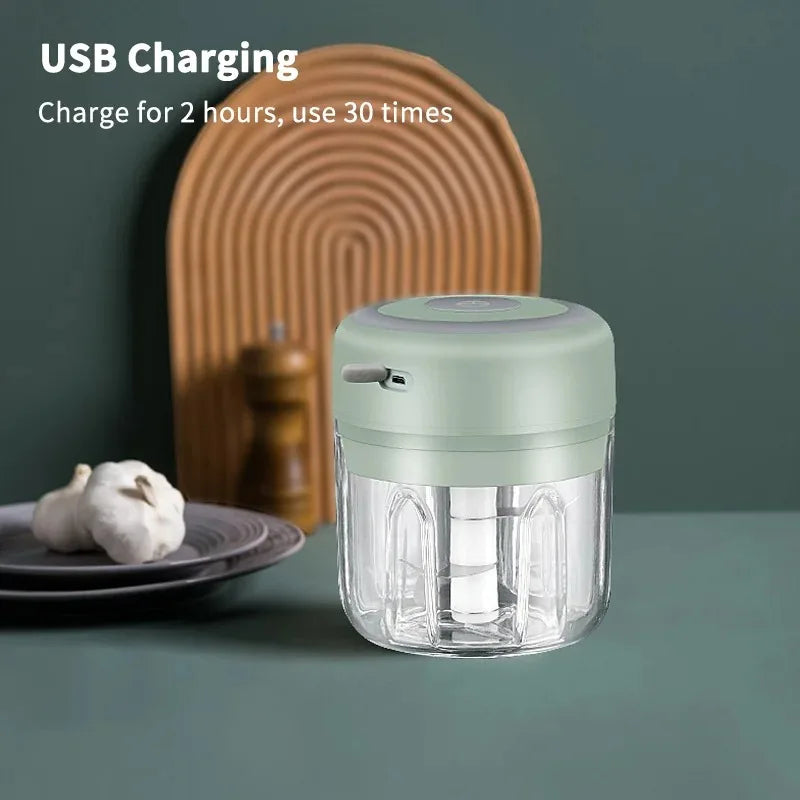 Portable Mini Wireless Electric Garlic Crusher & Chopper - USB Rechargeable Vegetable Masher for Effortless Cooking